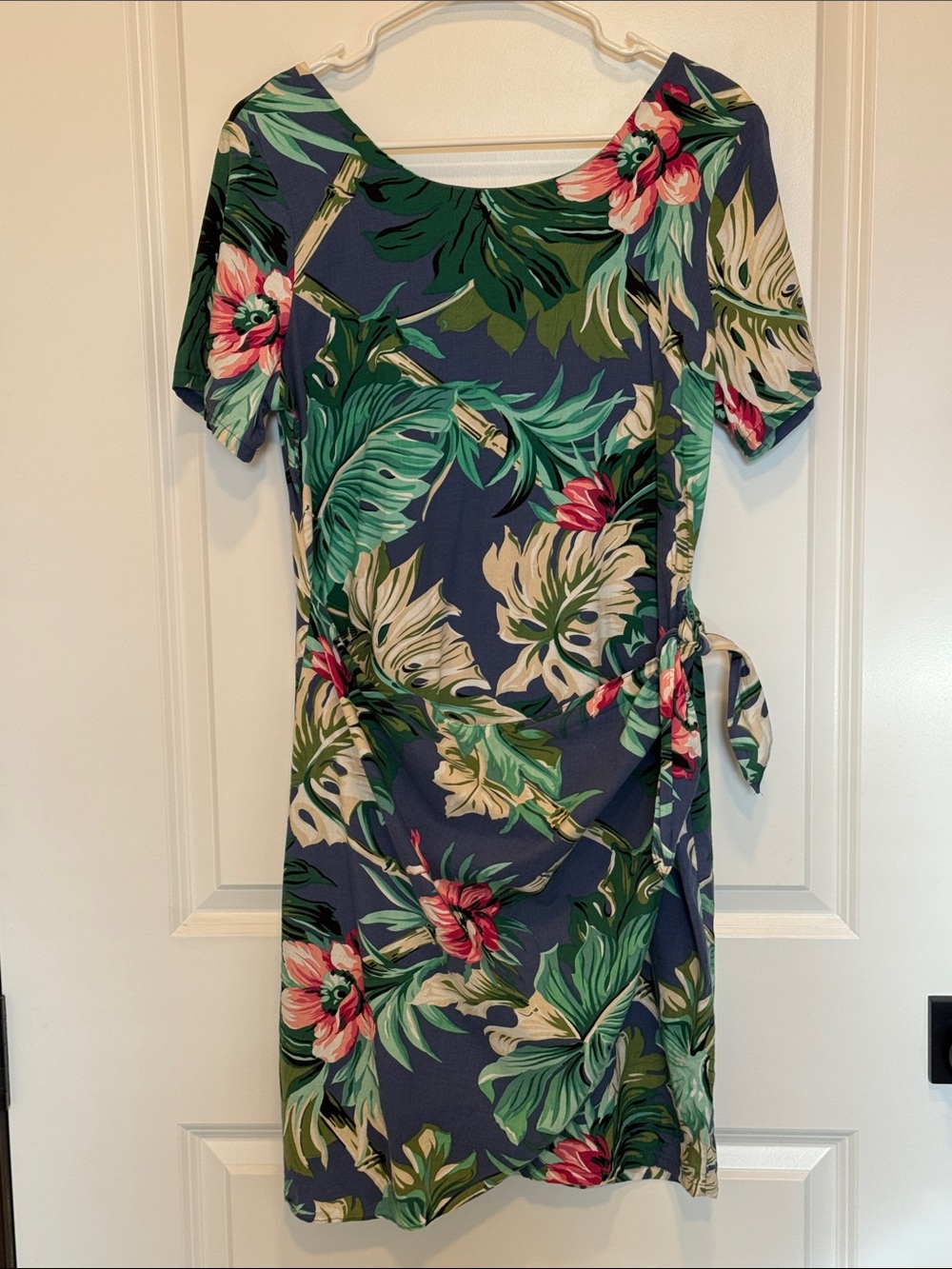 Vintage Hilo Hattie Tropical Floral Print Faux Wrap Dress Made in Hawaii Size M